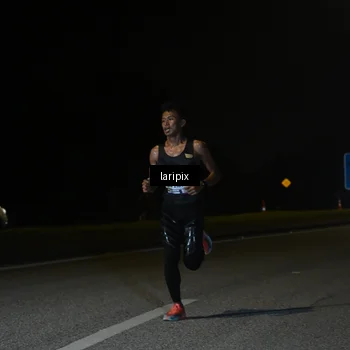 Runner Photo 7564737