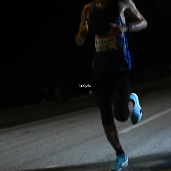 Runner Photo 7564773