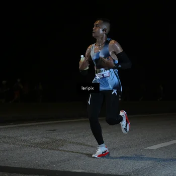 Runner Photo 7564812