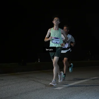 Runner Photo 7564854