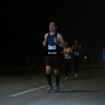Runner Photo 7564913