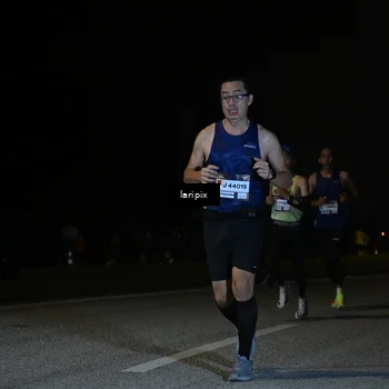 Runner Photo 7564928