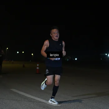 Runner Photo 7565035
