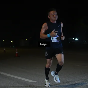 Runner Photo 7565038