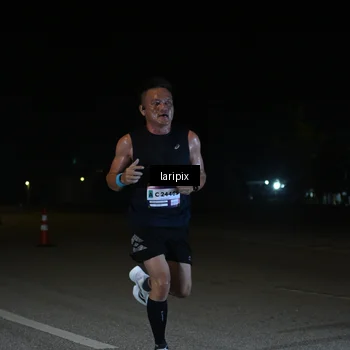Runner Photo 7565039