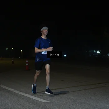 Runner Photo 7565097