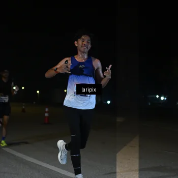 Runner Photo 7565118