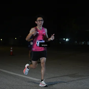 Runner Photo 7565206