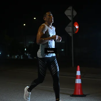 Runner Photo 7565309