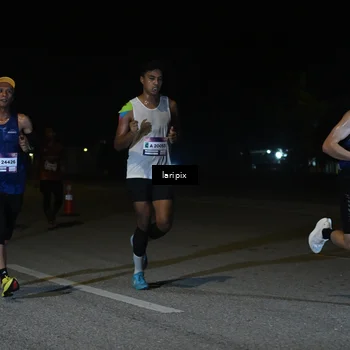 Runner Photo 7565336