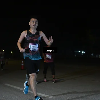 Runner Photo 7565360