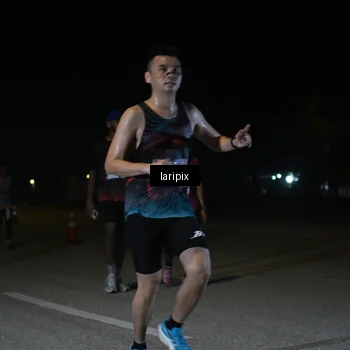 Runner Photo 7565368