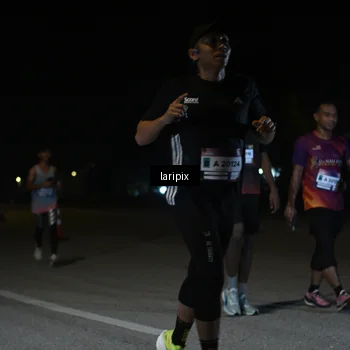 Runner Photo 7565376
