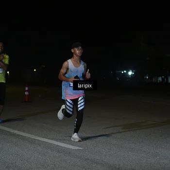 Runner Photo 7565380