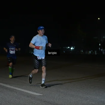 Runner Photo 7565424