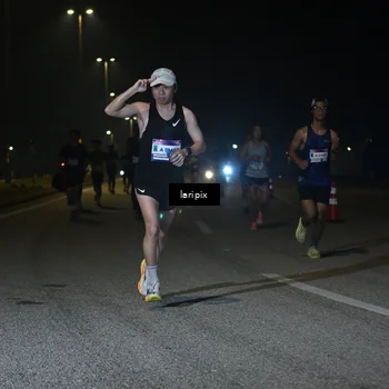 Runner Photo 7565444