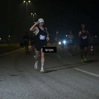 Runner Photo 7565445