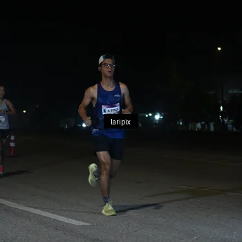 Runner Photo 7565456