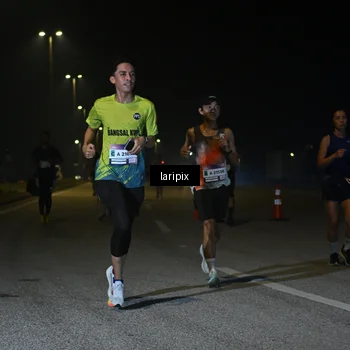 Runner Photo 7565495