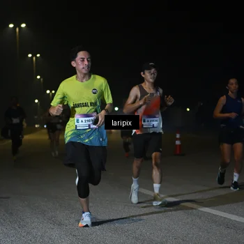 Runner Photo 7565505