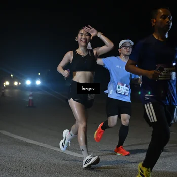 Runner Photo 7565510