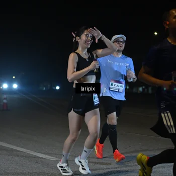 Runner Photo 7565517