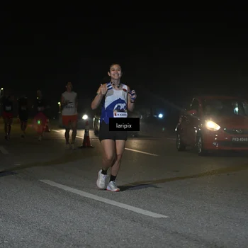 Runner Photo 7565575