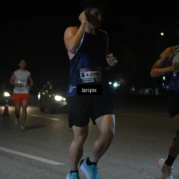 Runner Photo 7565592