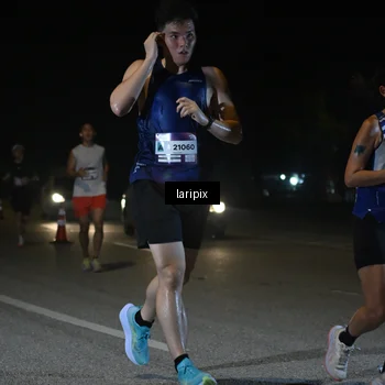 Runner Photo 7565593