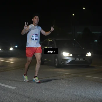 Runner Photo 7565600
