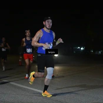 Runner Photo 7565602