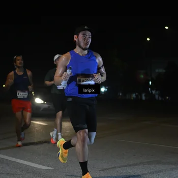 Runner Photo 7565609