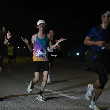 Runner Photo 7565615
