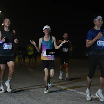 Runner Photo 7565619