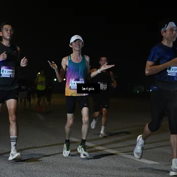 Runner Photo 7565624