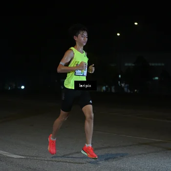 Runner Photo 7565638