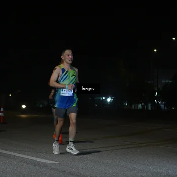 Runner Photo 7565649
