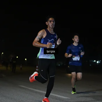 Runner Photo 7565654