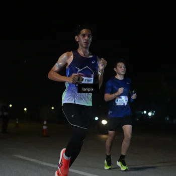 Runner Photo 7565655