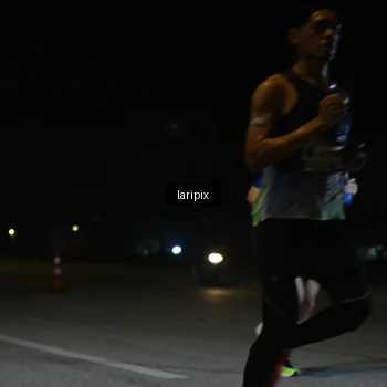 Runner Photo 7565662