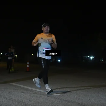 Runner Photo 7565665
