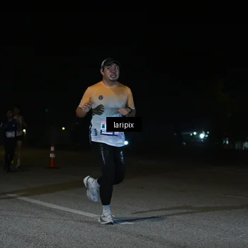 Runner Photo 7565673