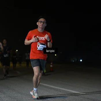 Runner Photo 7565678