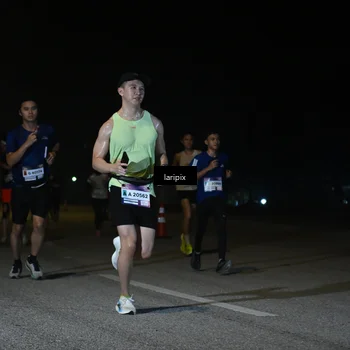 Runner Photo 7565683