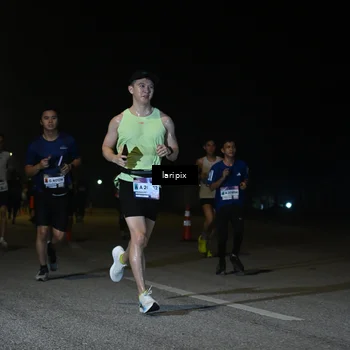 Runner Photo 7565686