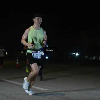 Runner Photo 7565690