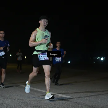 Runner Photo 7565692