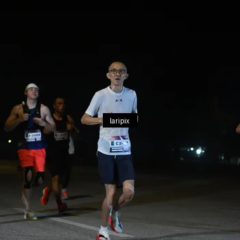 Runner Photo 7565710