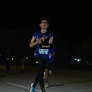 Runner Photo 7565718