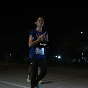 Runner Photo 7565726